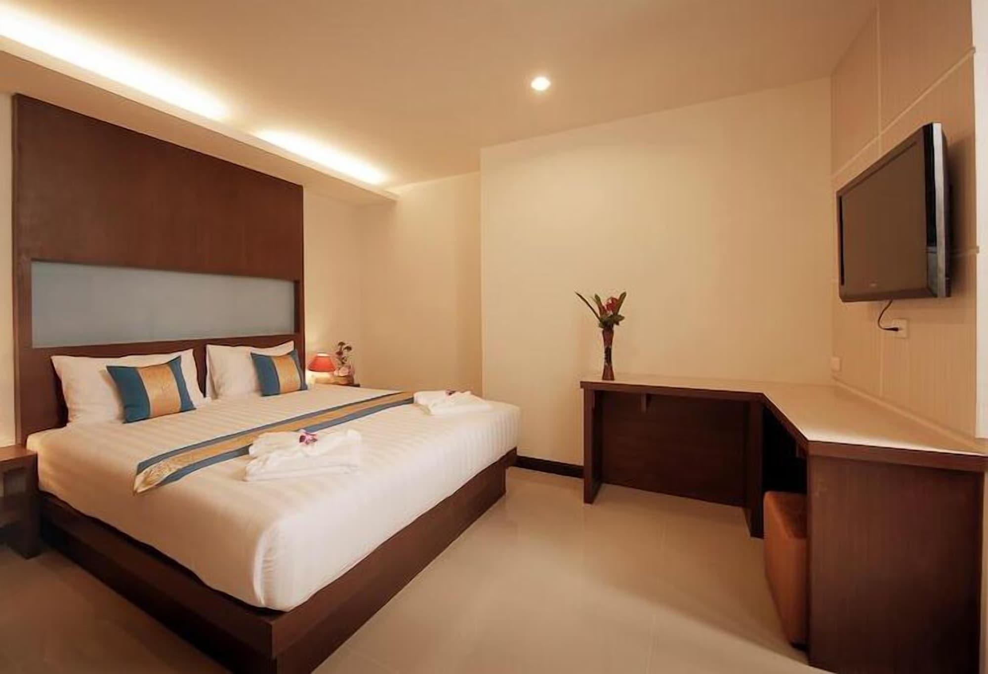 Hotel Tuana Blue Sky 3*